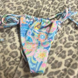 Frankie’s bikinis bottoms